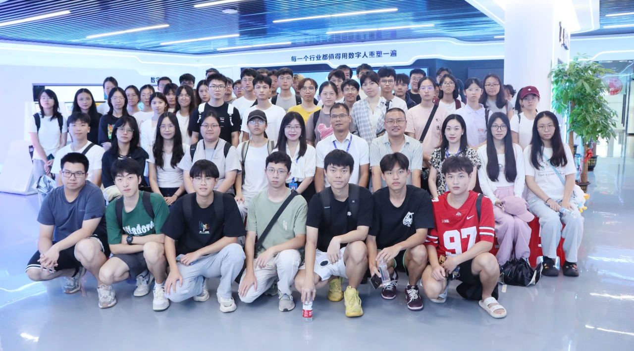 索求将来科技，共筑智慧桥梁